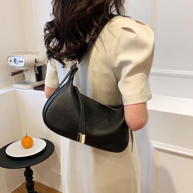 Portable Dumpling-Shaped Shoulder Messenger Bag – Street-Trend Fashion