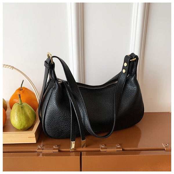 Portable Dumpling-Shaped Shoulder Messenger Bag – Street-Trend Fashion