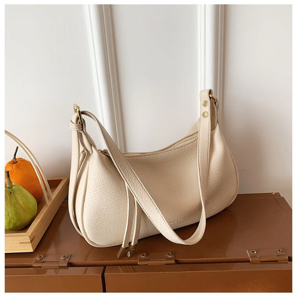 Portable Dumpling-Shaped Shoulder Messenger Bag – Street-Trend Fashion